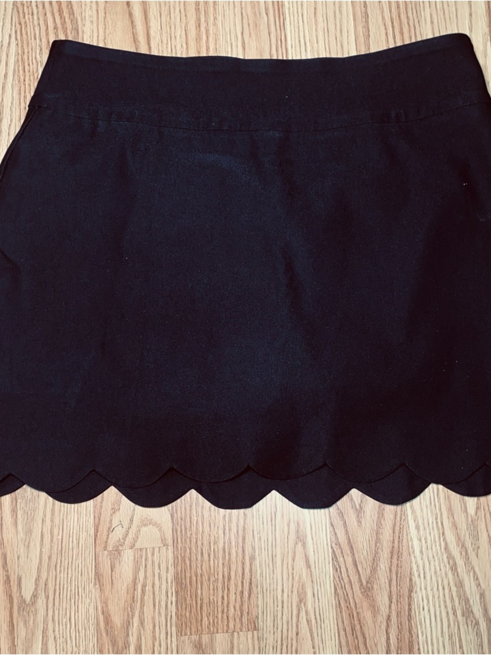 Crown & Ivy Black Mini Skirt with Scalloped Hem Size 10P